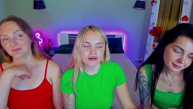 MagicEyess Adlı Modelin Canlı XXX Sohbeti