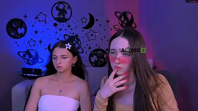 צ'אט XXX בשידור חי של bella_dorn