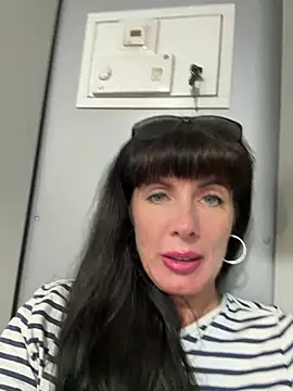 Živý XXX chat LadyLuxLover