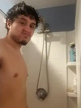 wecrulb webcam show