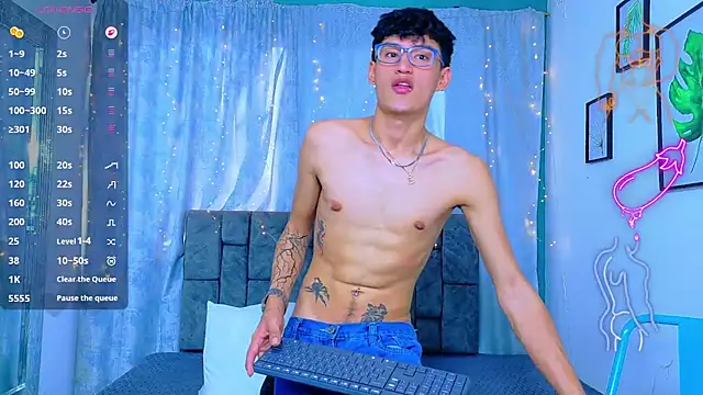 Chat XXX ao vivo de NicolasTorrez
