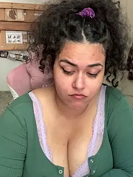 Curvydesifromgermany's Live XXX Chat