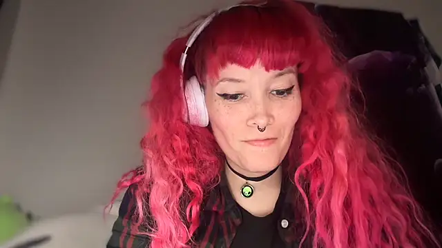 Chat +18 de FRRANNKIE ao vivo