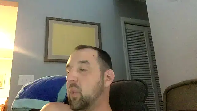 Kink_Master_Daddy élő XXX-chatje