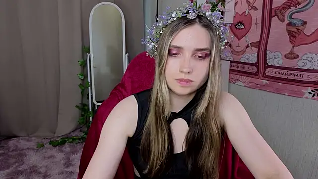 NocturneHuntress' Live XXX Chat