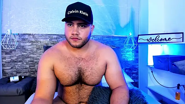 Chat +18 de apolorusso ao vivo