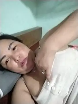 Živý XXX chat Naaya8109