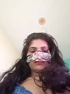 Shreya-Shetty09's Live XXX Chat