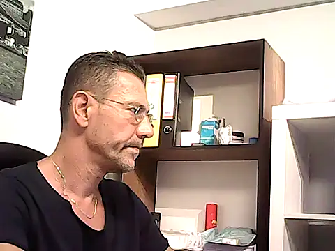 XXX chat uživo modela mastercharisma35