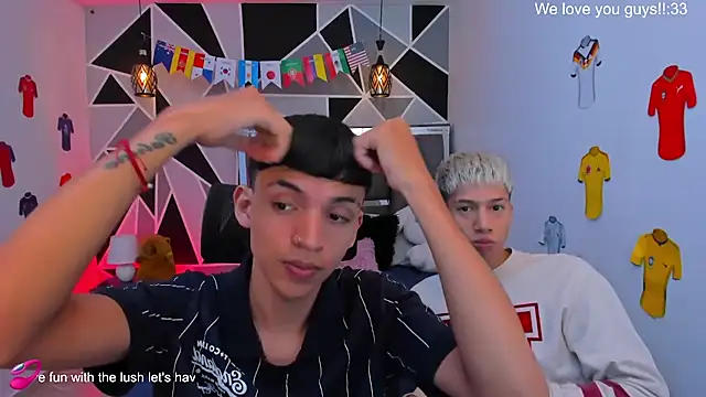 צ'אט XXX בשידור חי של Juan_Nd_Steven