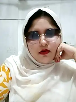 Nusrat-N Adlı Modelin Canlı XXX Sohbeti