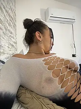 Chatroom XXX en direct de Meli-Bleir