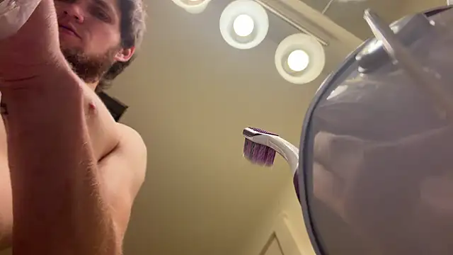 Czat XXX na żywo – Bad_Boy69_MattZZZ
