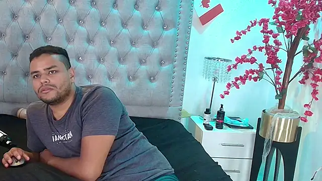 TarlyWhon Live XXX chat