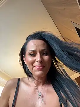Chat +18 de Hotmomcheckk_ ao vivo