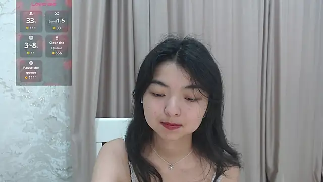Chat +18 de Shy_Kira ao vivo