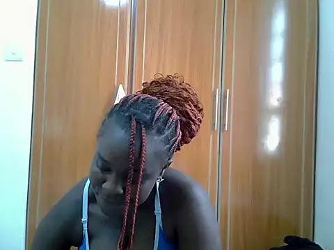 Chat XXX en directo de kaya_bear