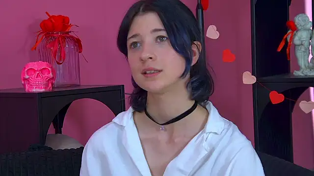 AnneAvelin Chat XXX live
