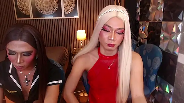 Онлайн чат XXX AudreyMilesTrans
