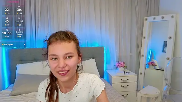 XXX chat uživo modela Little__Lunaa