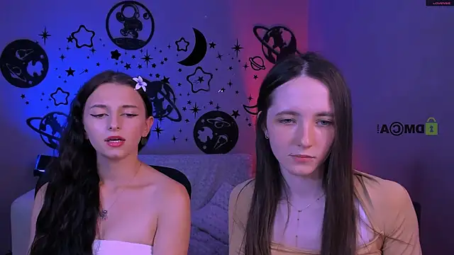 bella_dorn élő XXX-chatje