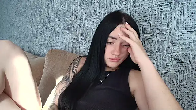 XXX chat uživo modela Liana_diva