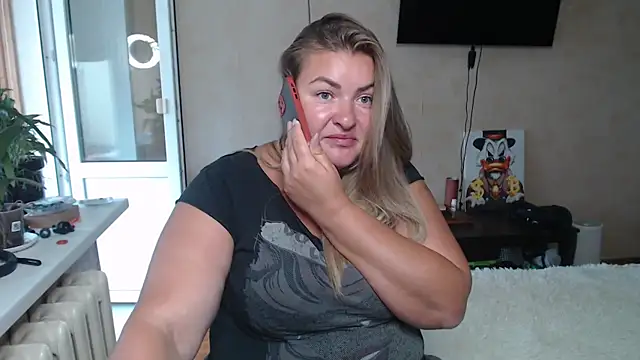 XXX chat uživo modela NikaSkylink