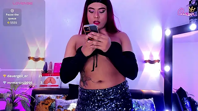 Emili_RouxのライブXXXチャット
