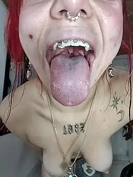 Kitty_Melodi Live XXX-chat