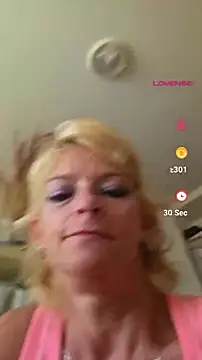 Živý XXX chat SweetLuc11