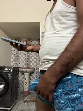 TeluguBoyAbhi Chat XXX in diretta