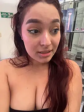 Emily_Harpeer's Live XXX Chat