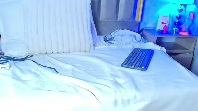 Chat +18 de amy_swann ao vivo
