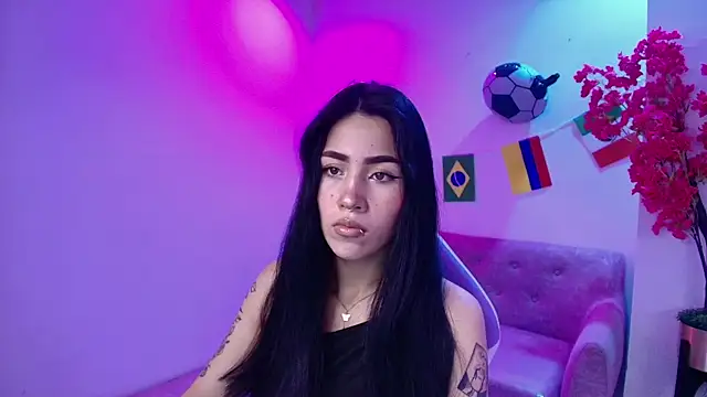 Rainy_doll Adlı Modelin Canlı XXX Sohbeti