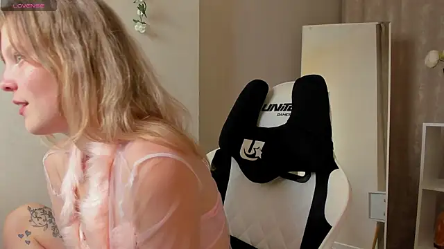 Peggy_Hun1t Chat XXX live