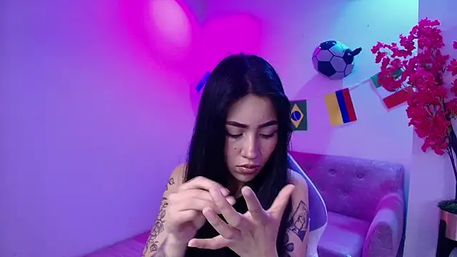 Rainy_doll Chat XXX in diretta