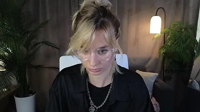NoraMoreaun Live XXX chat