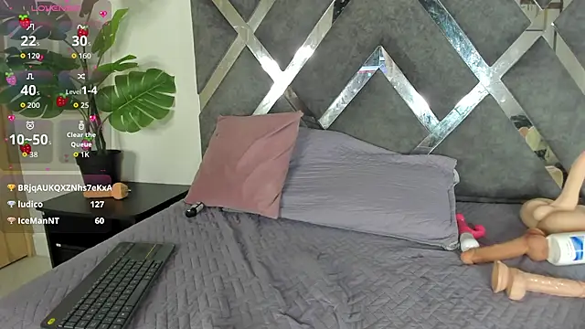 erika_222n Live XXX chat