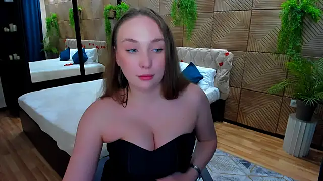 TrueReincarnation – Naživo XXX chat