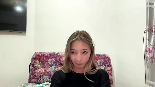 CloudyClamber Live XXX-chat