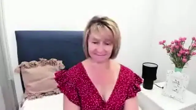 MarieneHot's Live XXX Chat
