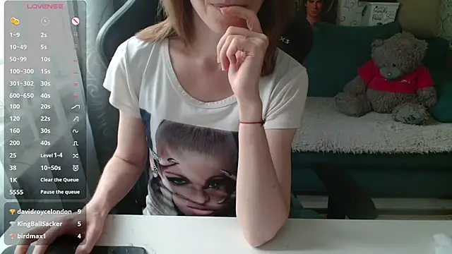 __Alisa__: απευθείας συνομιλία ΧΧΧ