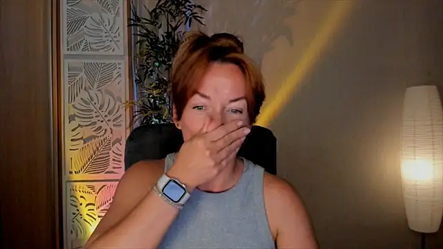 RebeccaMartinez Adlı Modelin Canlı XXX Sohbeti