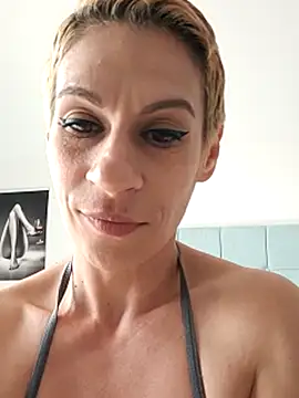 KittyDesiree's Live XXX Chat