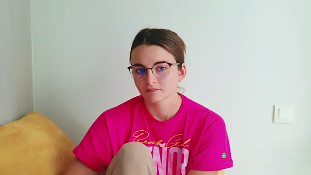 LanaGI Adlı Modelin Canlı XXX Sohbeti