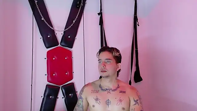 AliceandMax's Live XXX Chat