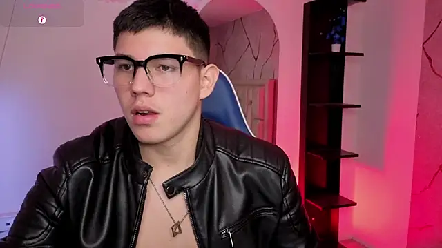JamesCr_ Chat XXX in diretta