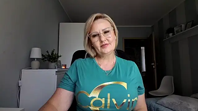 DianaLive's Live XXX Chat