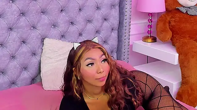 HaileeRoberts' Live XXX Chat