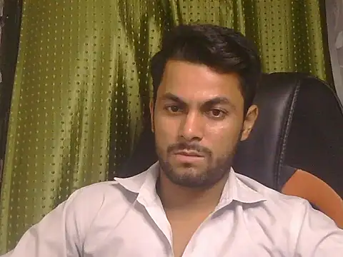 Stubborndesiboy 라이브 XXX 채팅